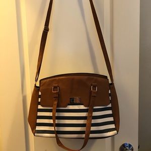 Classy casual handbag